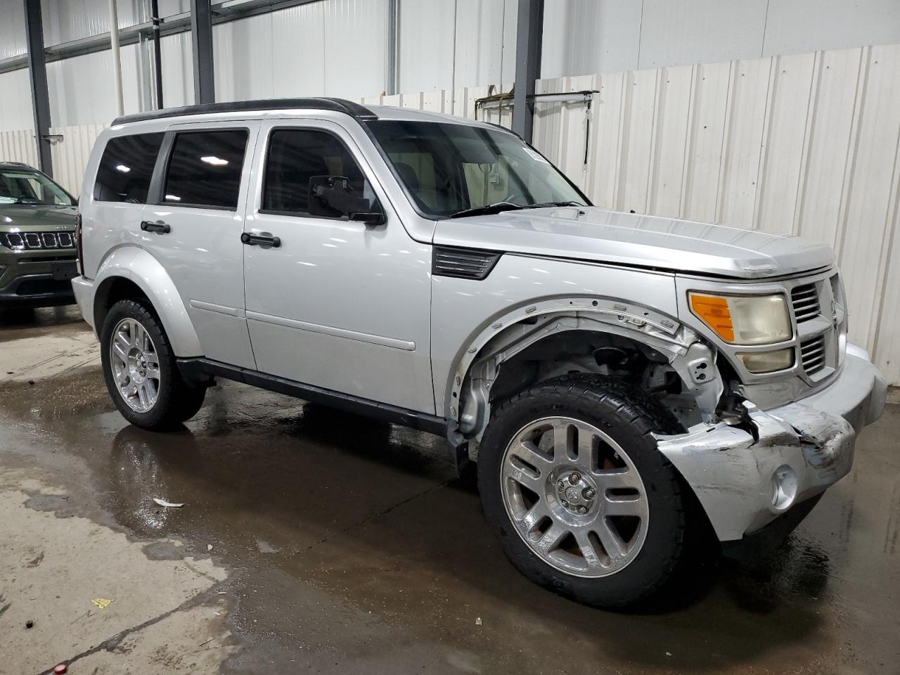 2011 Dodge Nitro - Image 4