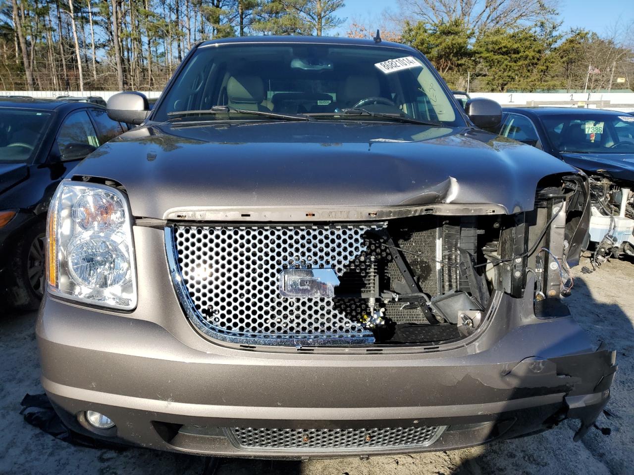 VIN 1GKS2EEFXER221349 2014 GMC YUKON no.5