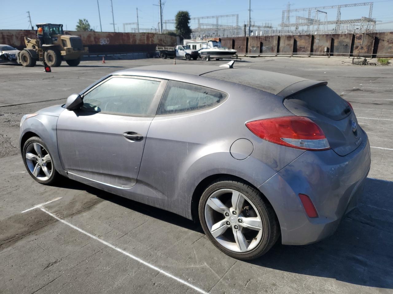 VIN KMHTC6AD2FU236929 2015 HYUNDAI VELOSTER no.2