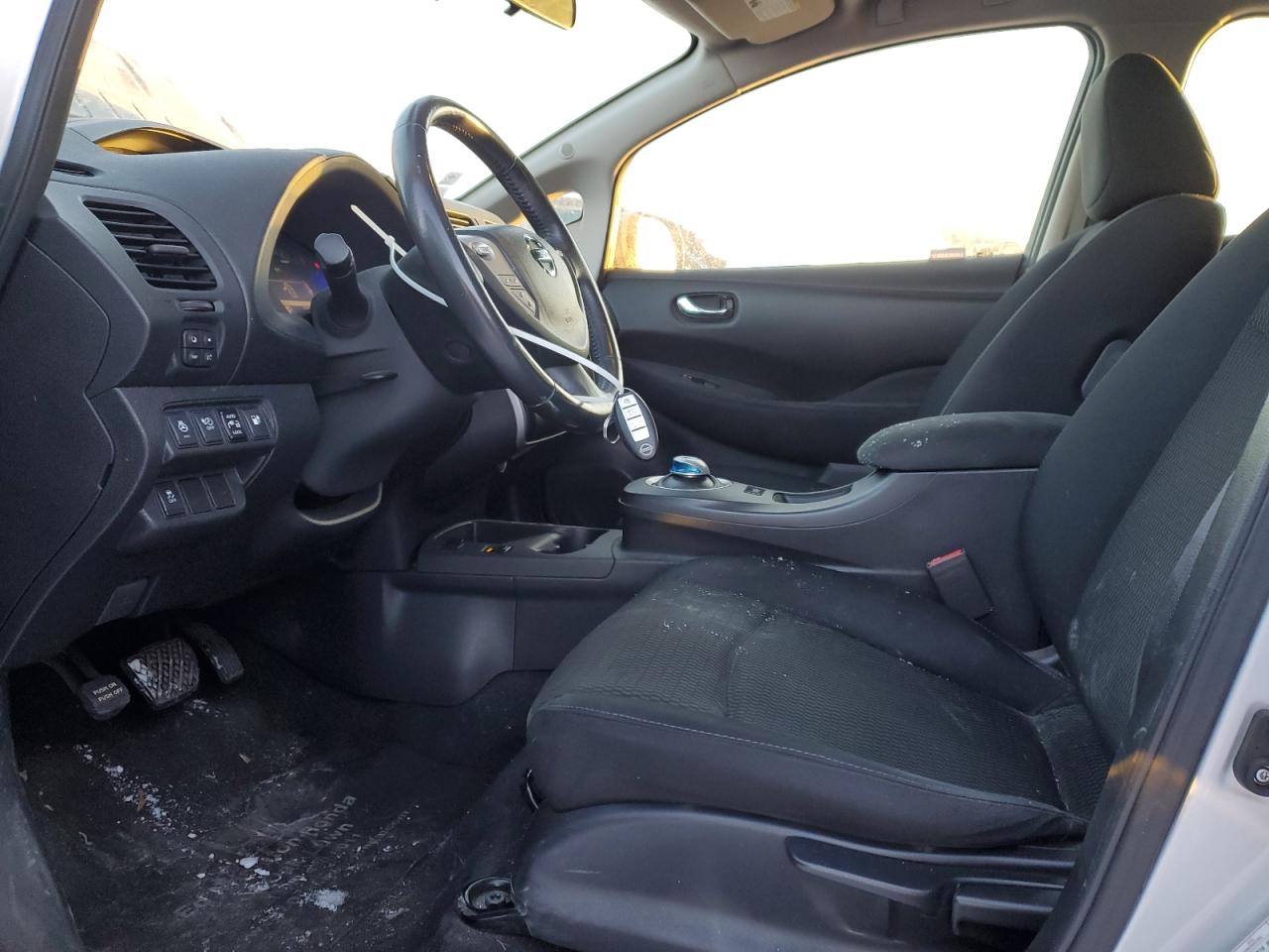 2015 Nissan Leaf - Image 7