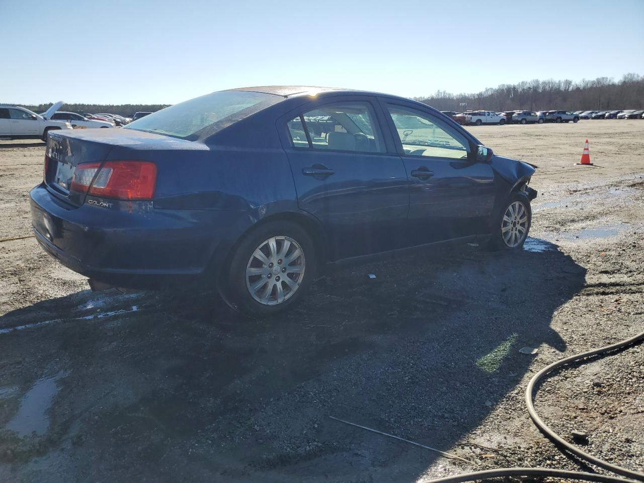 2009 Mitsubishi Galant - Image 3