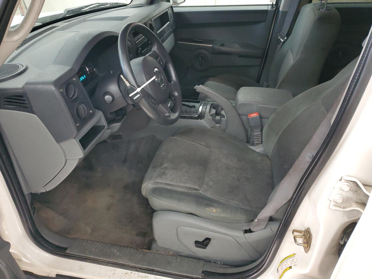 2007 Jeep Commander - Image 7