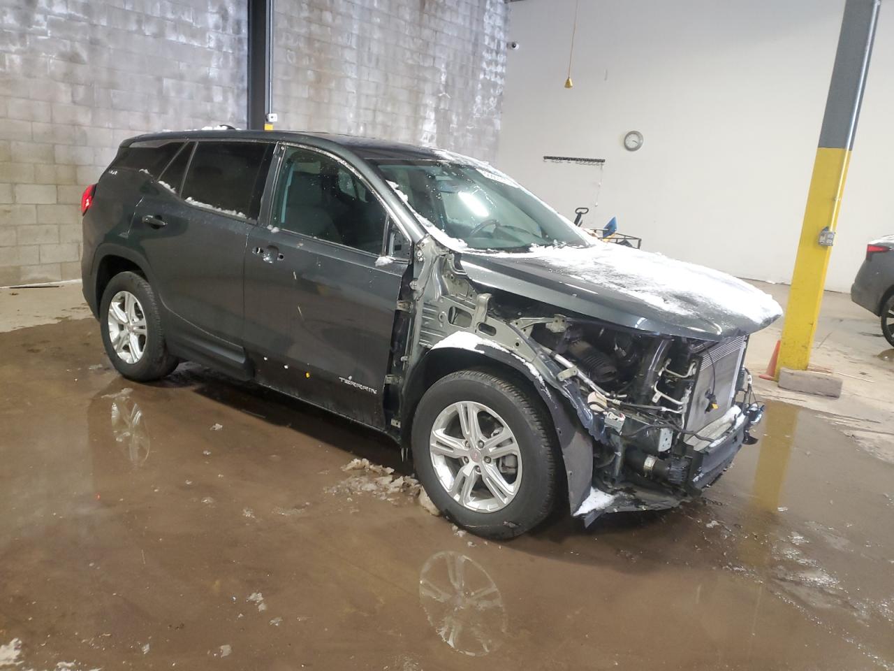 2019 GMC Terrain - Image 4