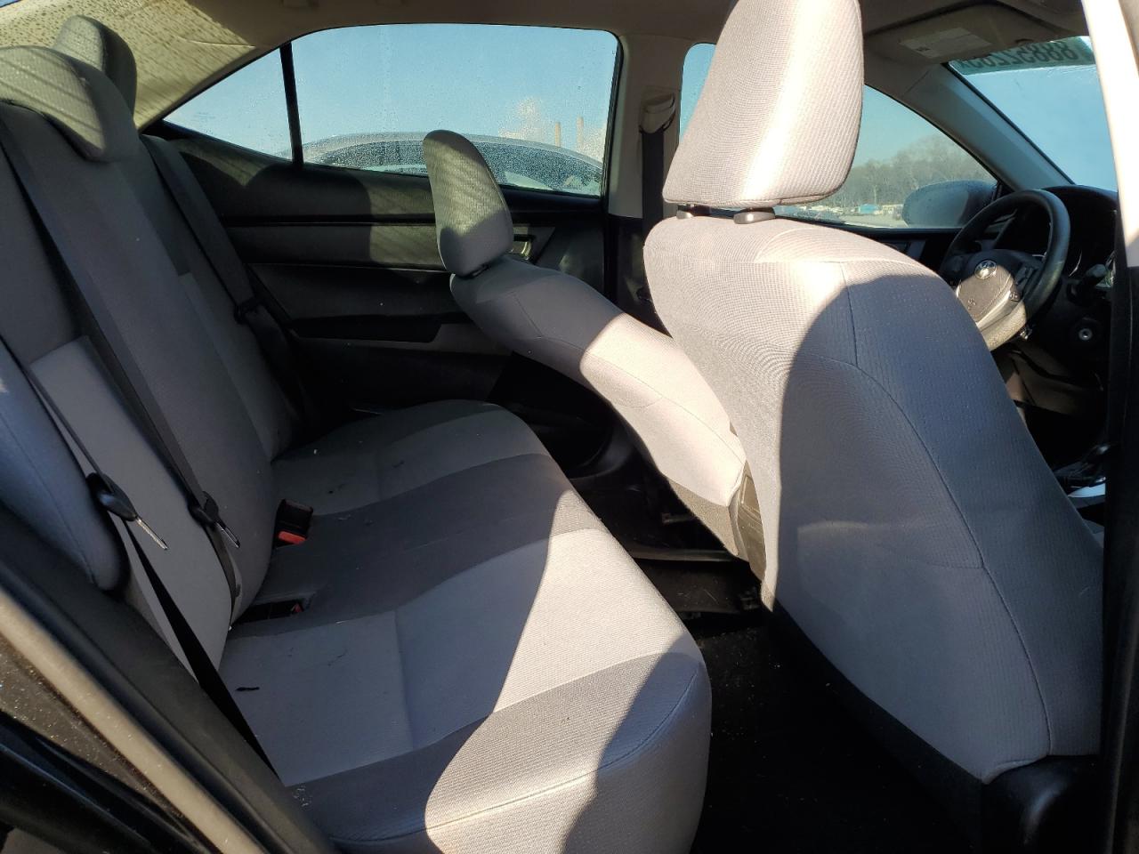 2018 Toyota Corolla - Image 10
