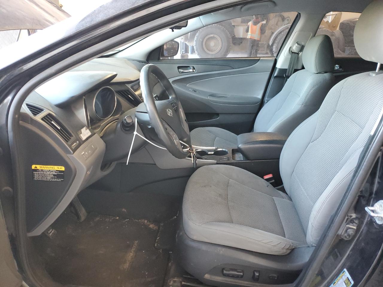 2013 Hyundai Sonata - Image 7