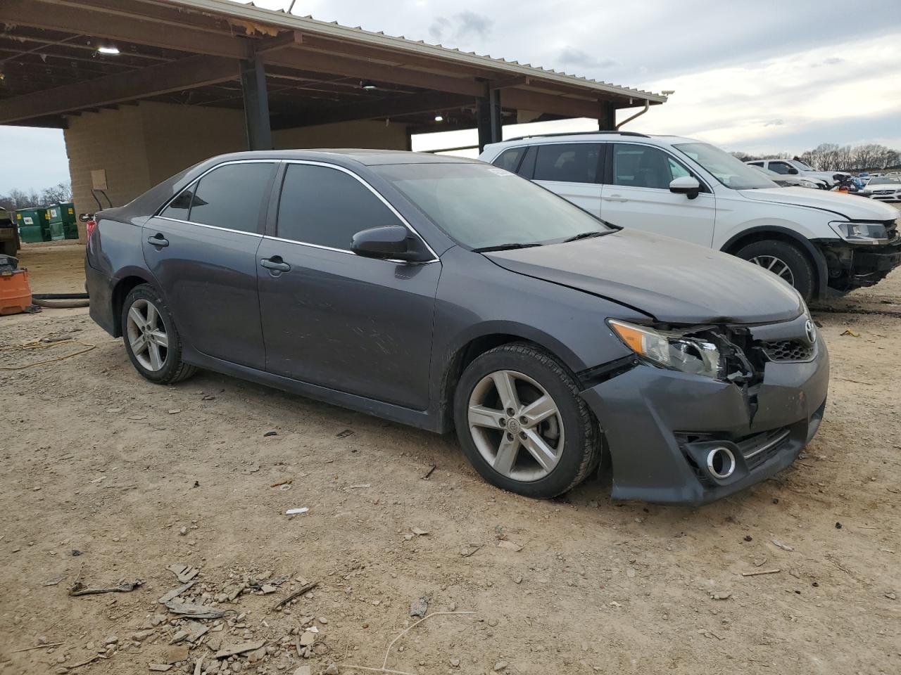 2013 Toyota Camry - Image 4