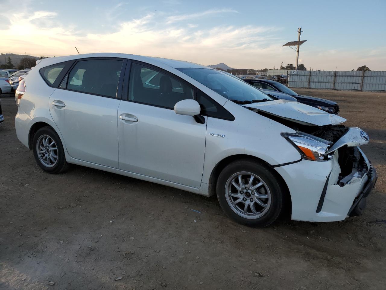 2017 Toyota Prius - Image 4