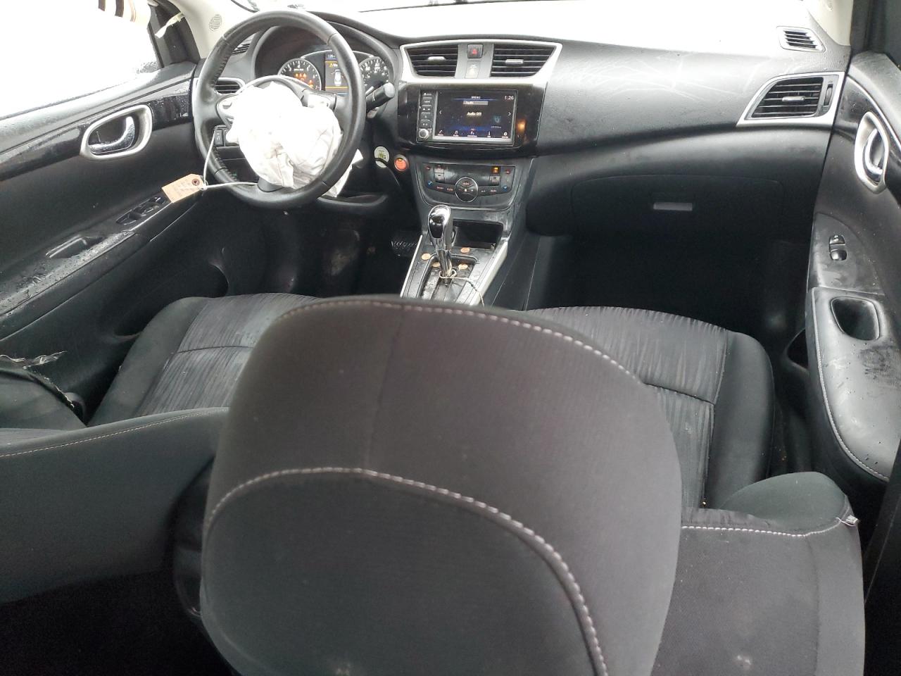 2019 Nissan Sentra - Image 8