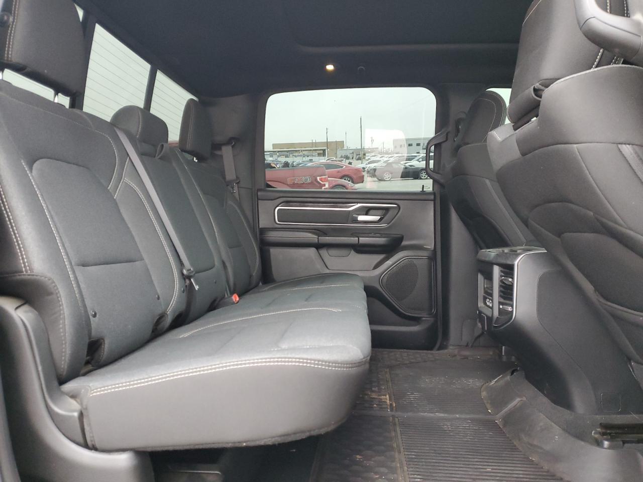 2018 RAM 1500 - Image 10