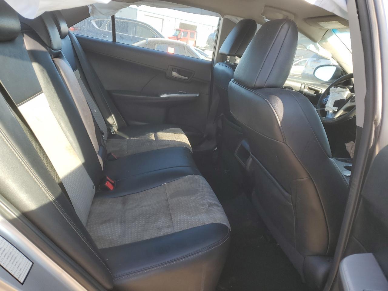 2014 Toyota Camry - Image 10
