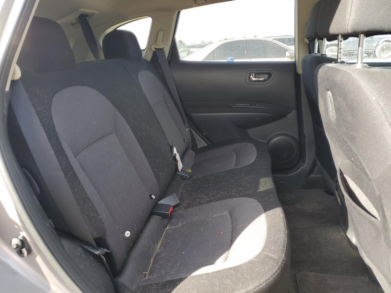 2012 Nissan Rogue - Image 11