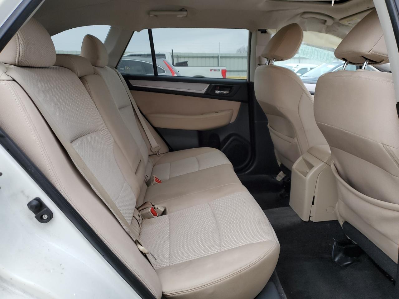 2015 Subaru Outback - Image 12