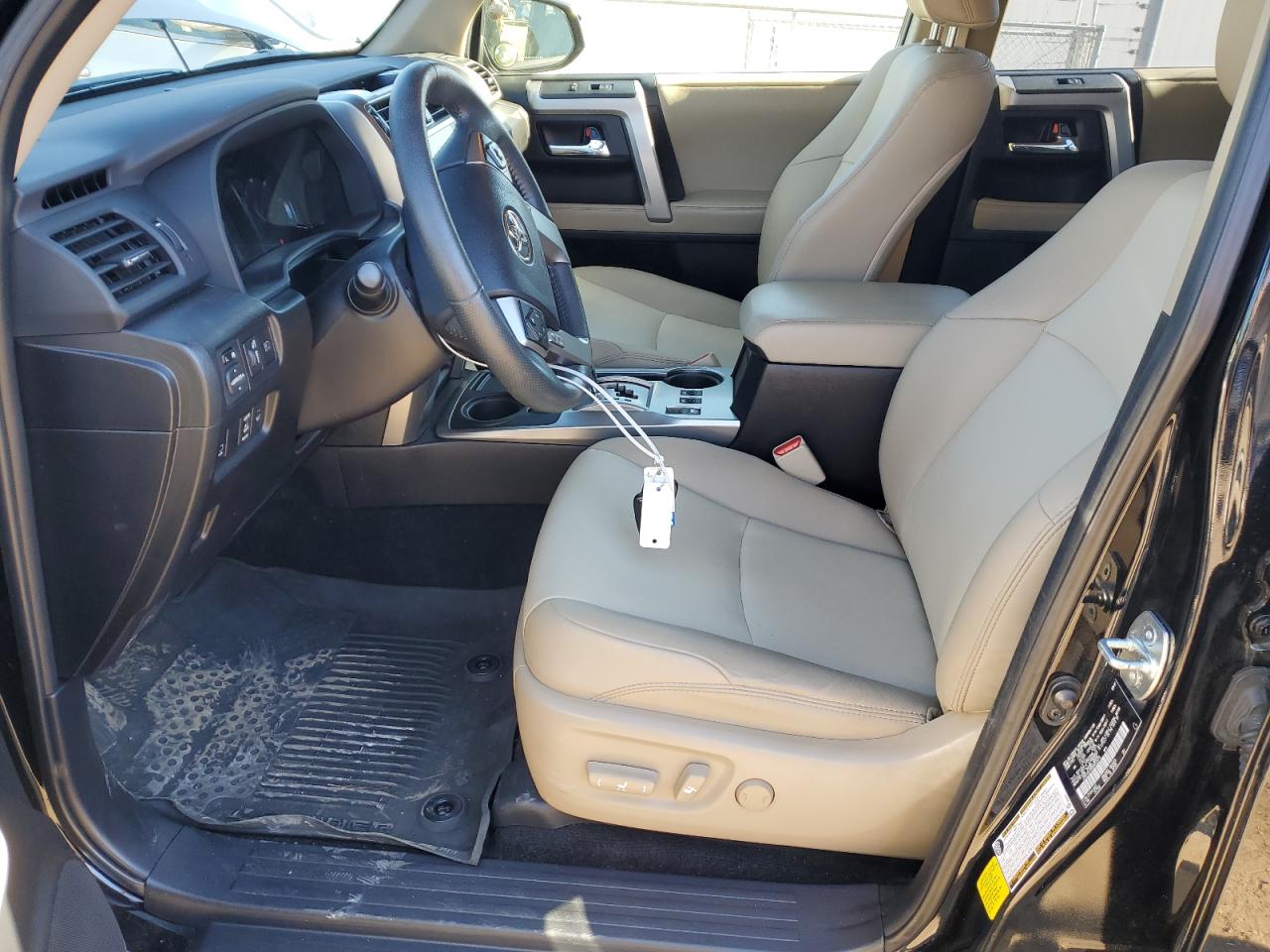 2022 Toyota 4Runner - Image 7