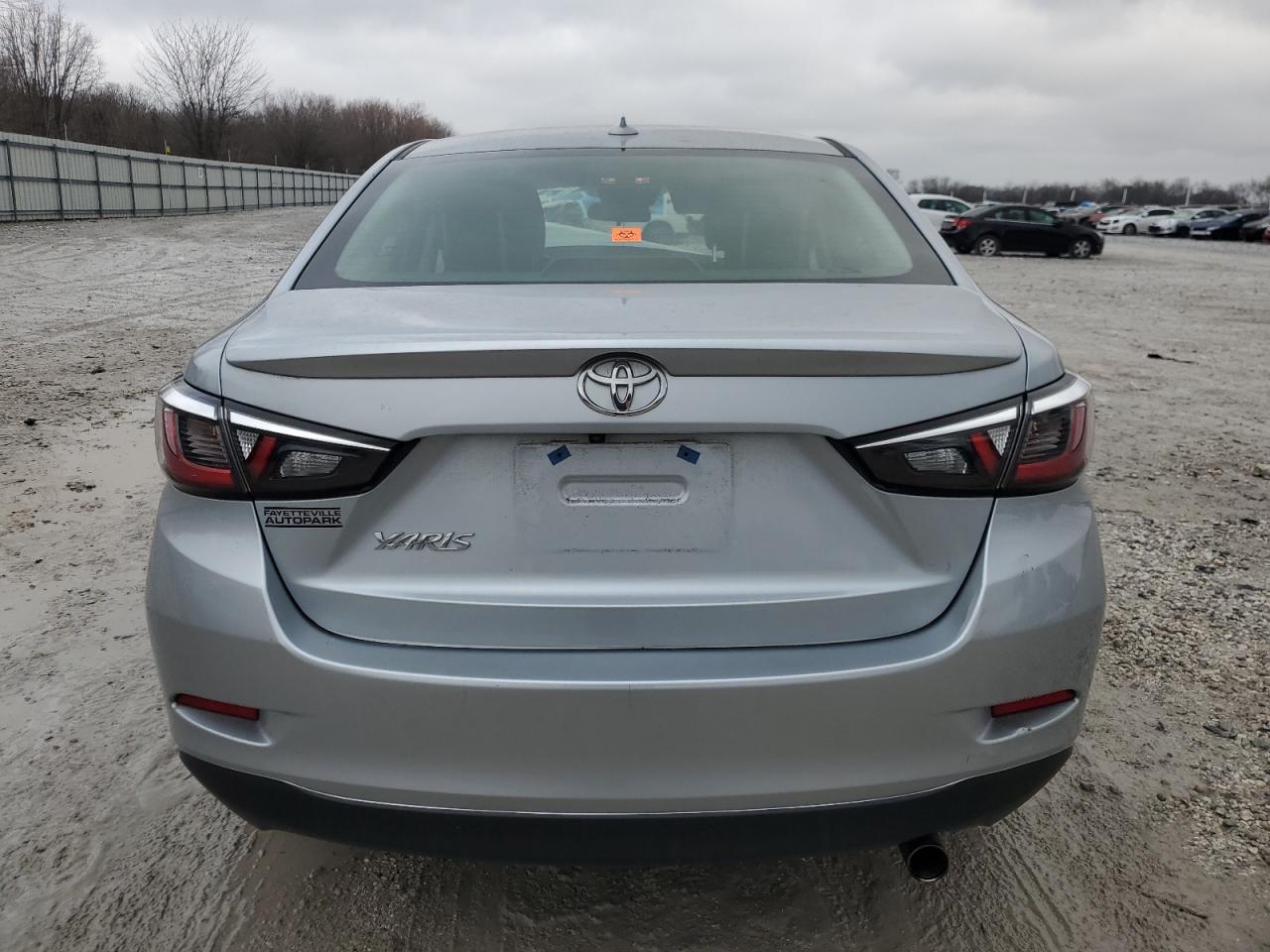 2019 Toyota Yaris - Image 6
