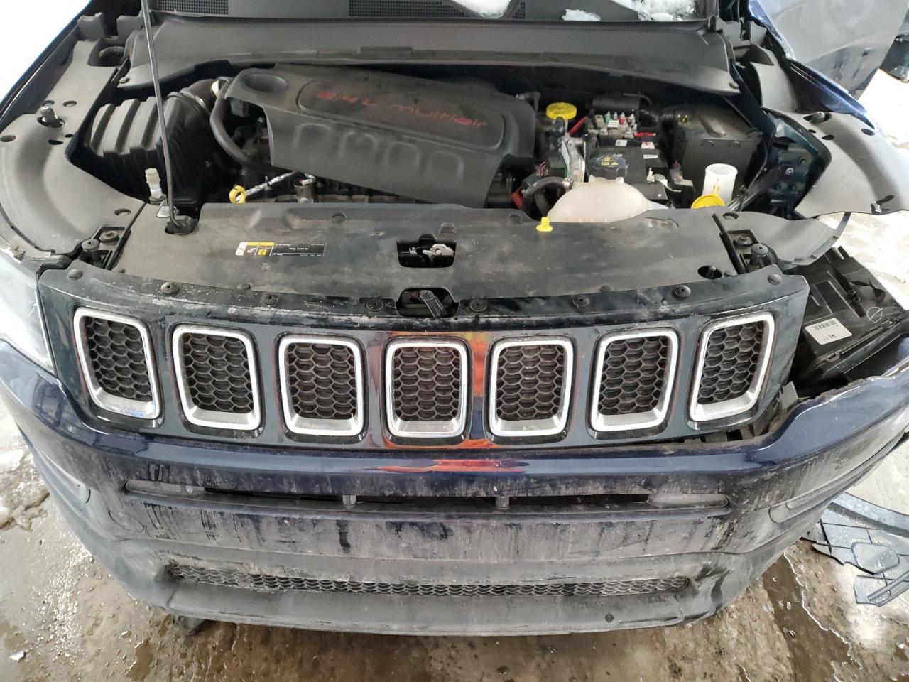 2019 Jeep Compass - Image 12