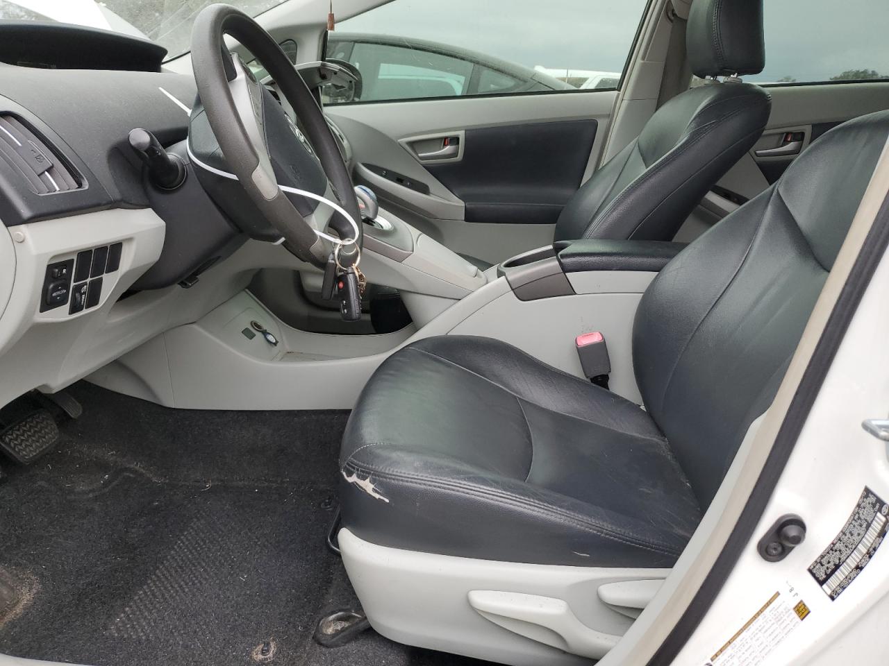 2012 Toyota Prius - Image 7