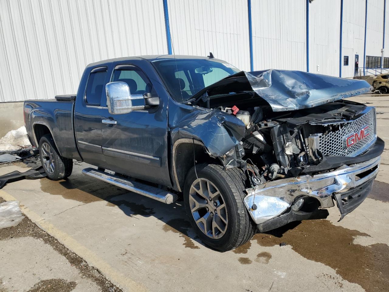 2013 GMC Sierra - Image 4