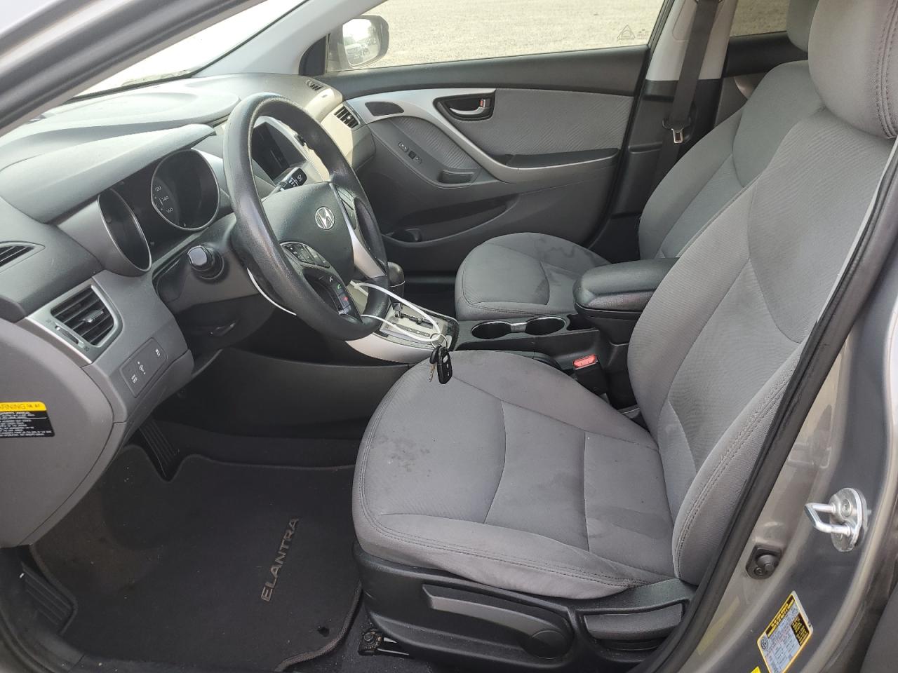 2013 Hyundai Elantra - Image 7
