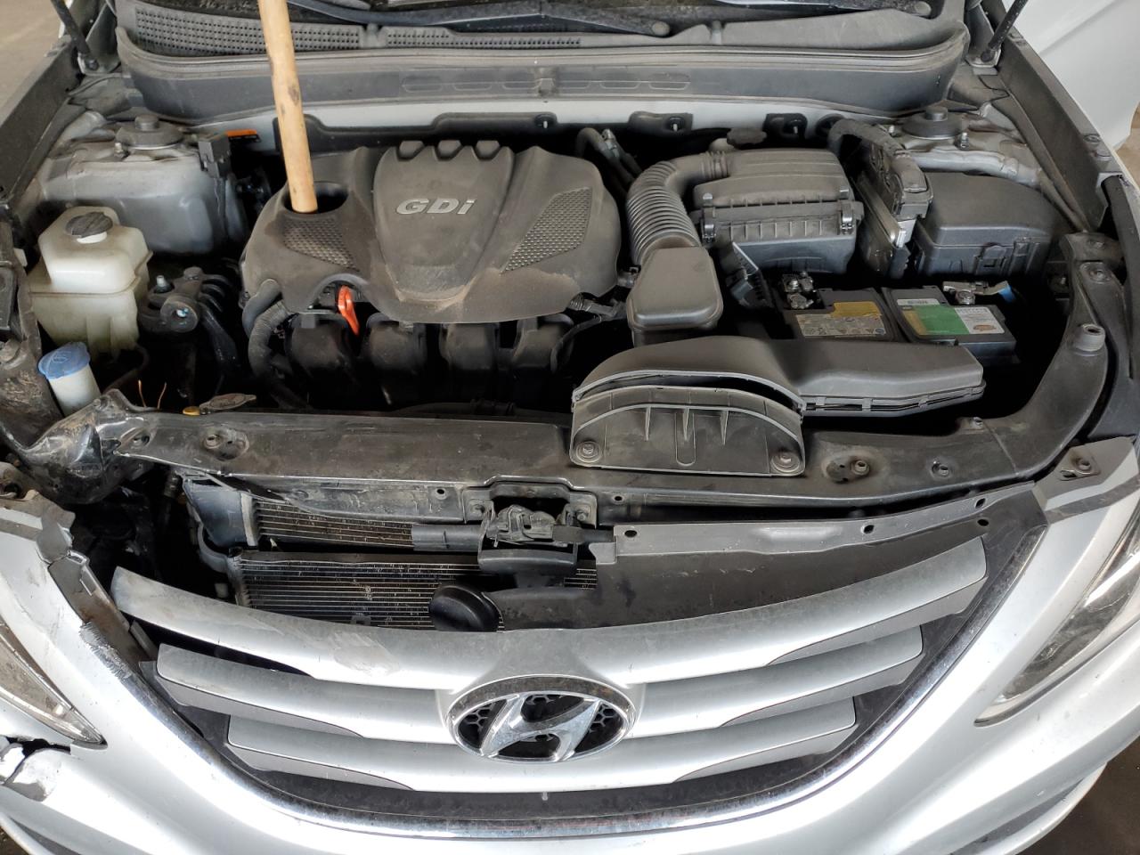 2014 Hyundai Sonata - Image 11