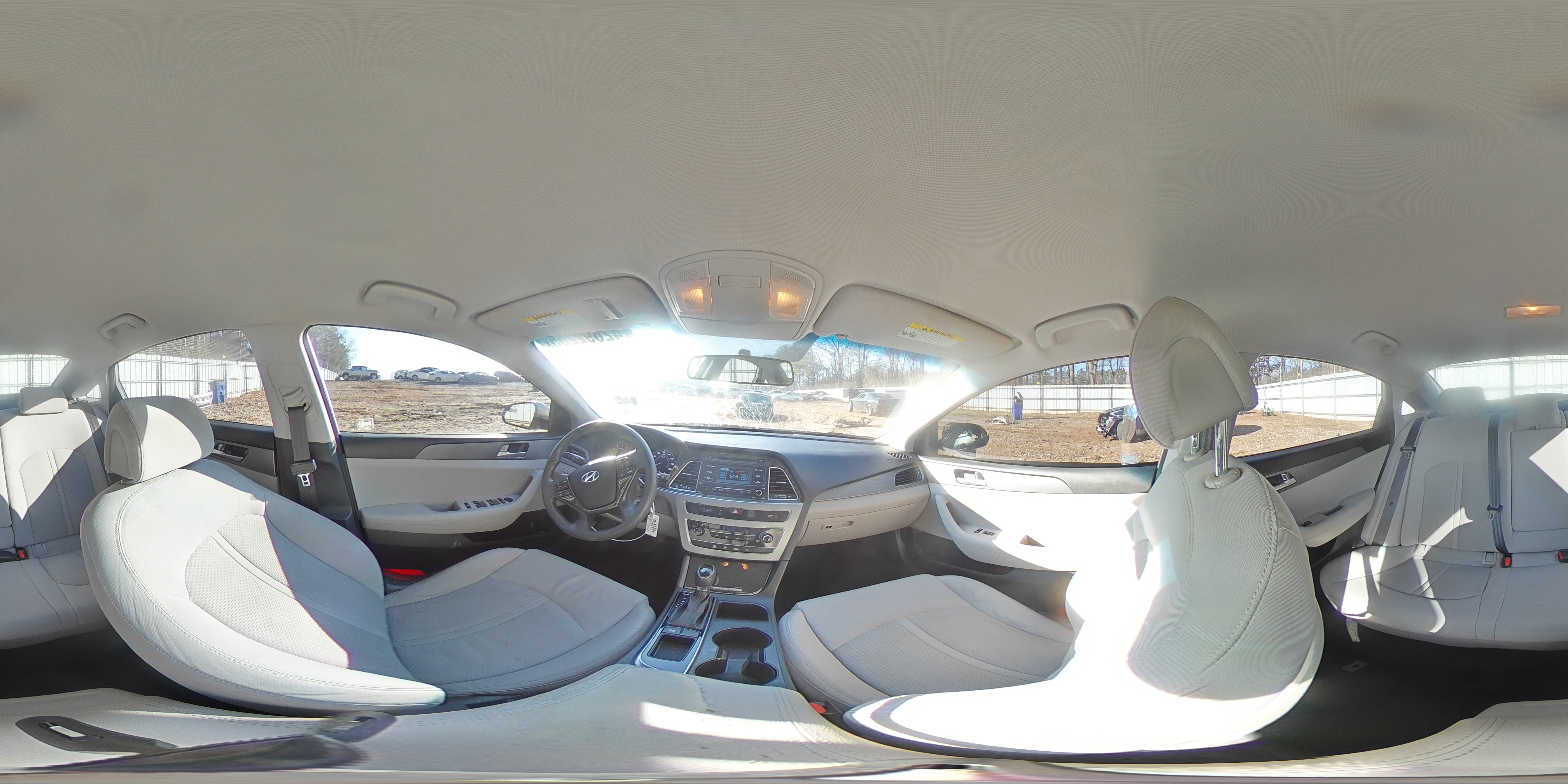 2015 Hyundai Sonata - Image 13