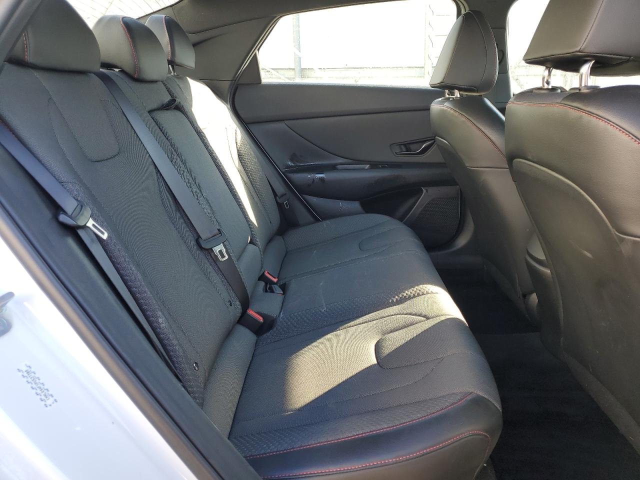 2023 Hyundai Elantra - Image 10