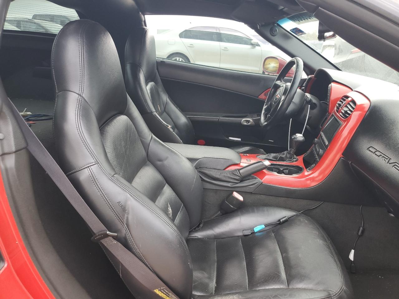 2005 Chevrolet Corvette - Image 10