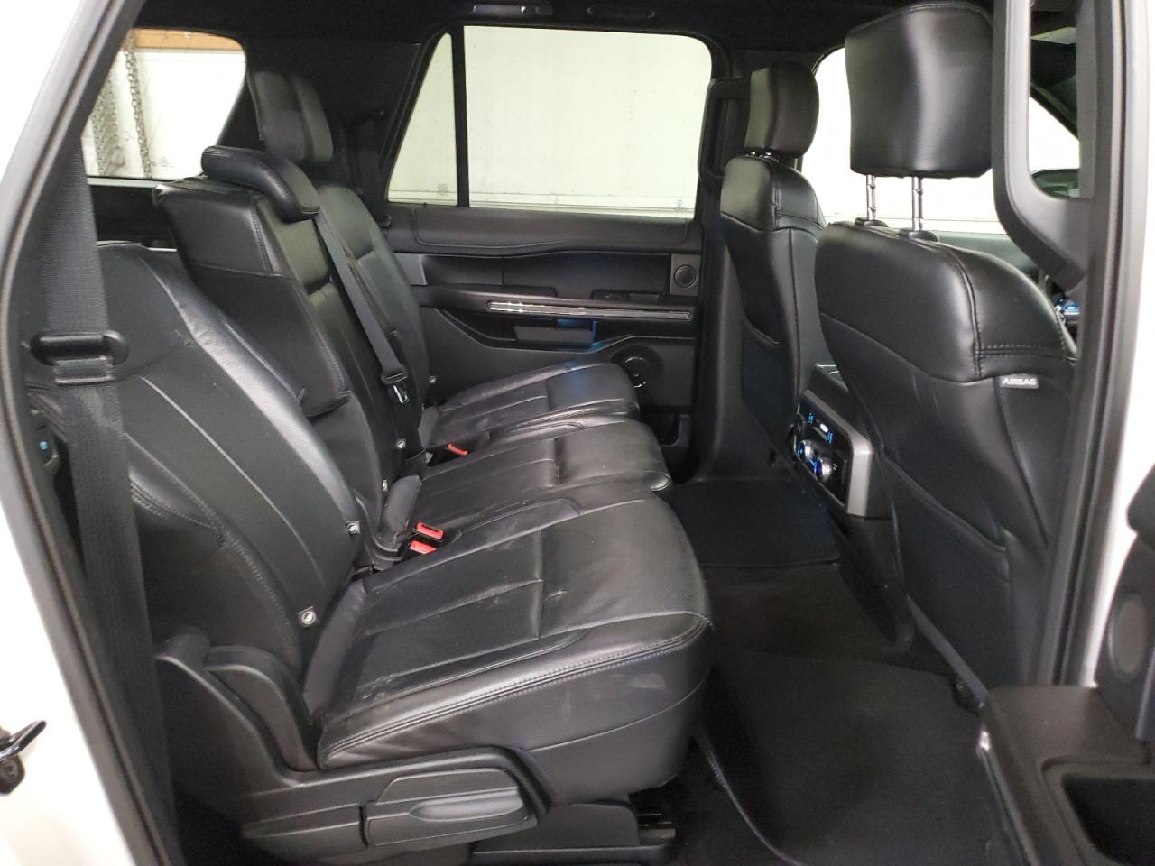2018 Ford Expedition - Image 11