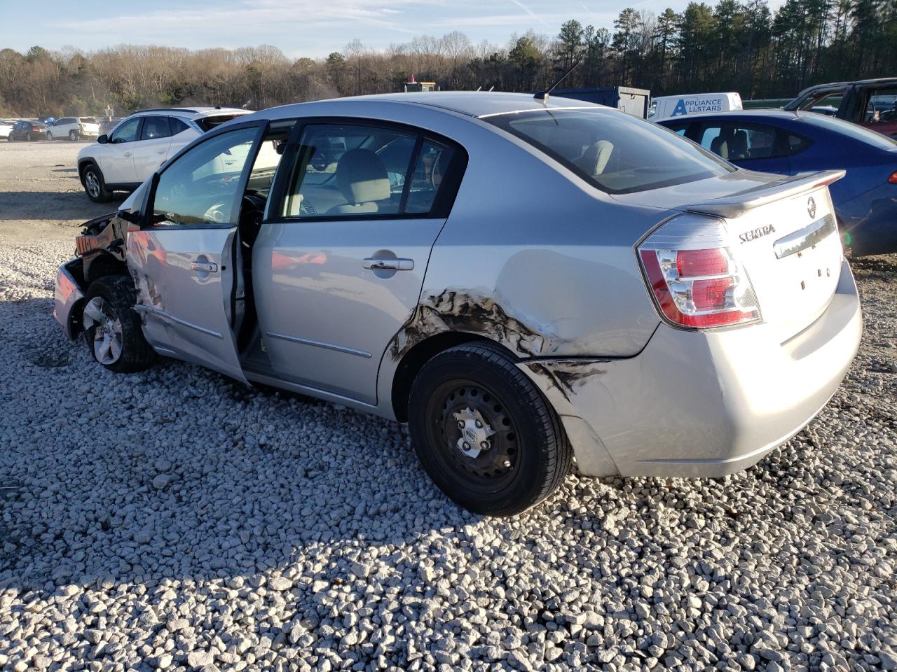 2012 Nissan Sentra - Image 2