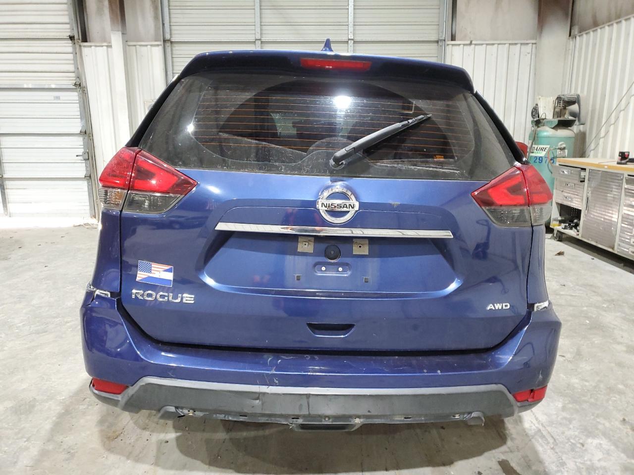 KNMAT2MV1HP512172 NISSAN ROGUE 2017