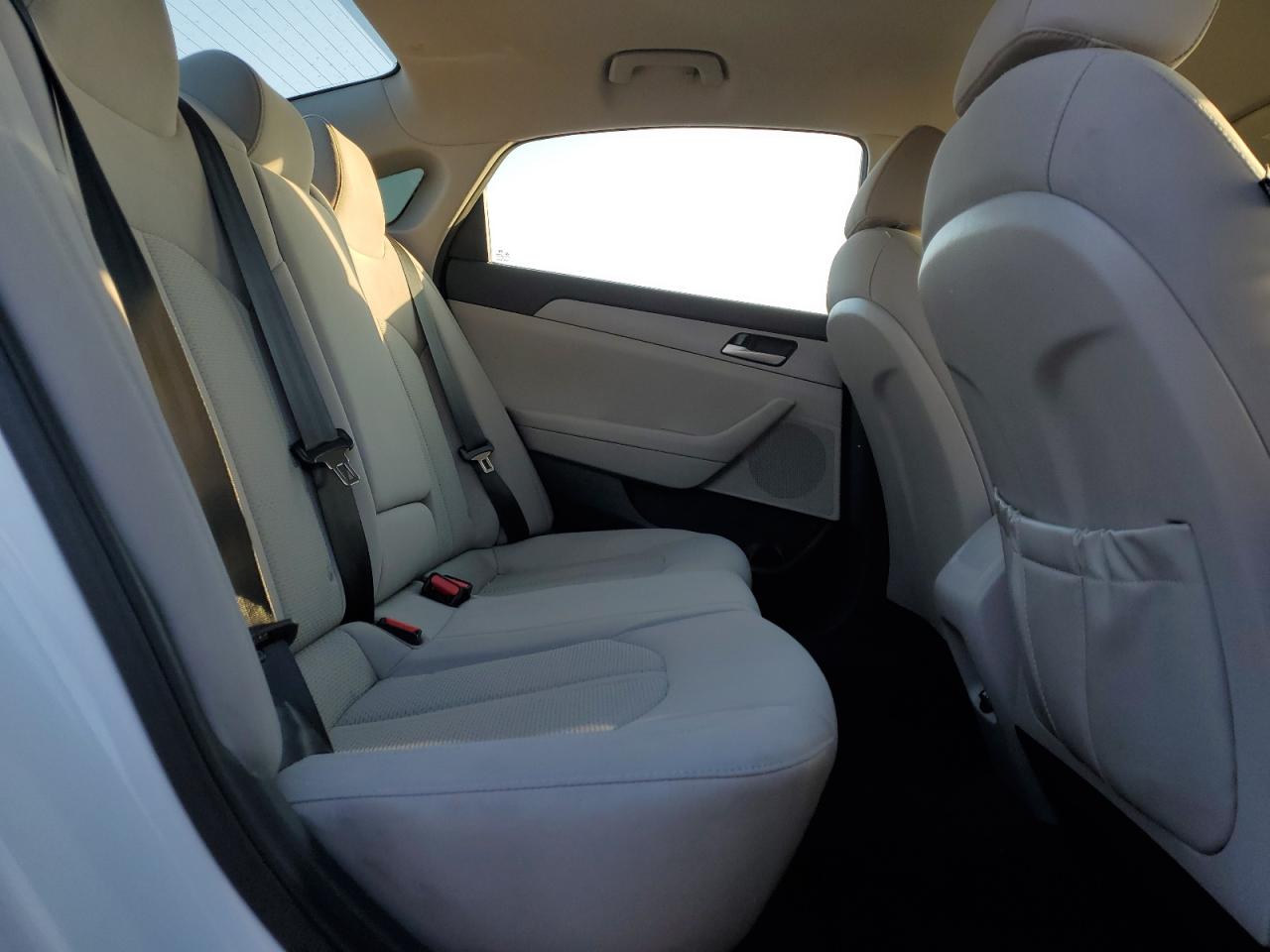2019 Hyundai Sonata - Image 10