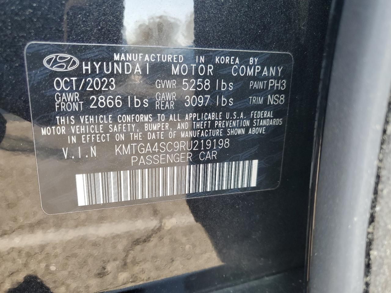 2024 Genesis G80 - Image 12