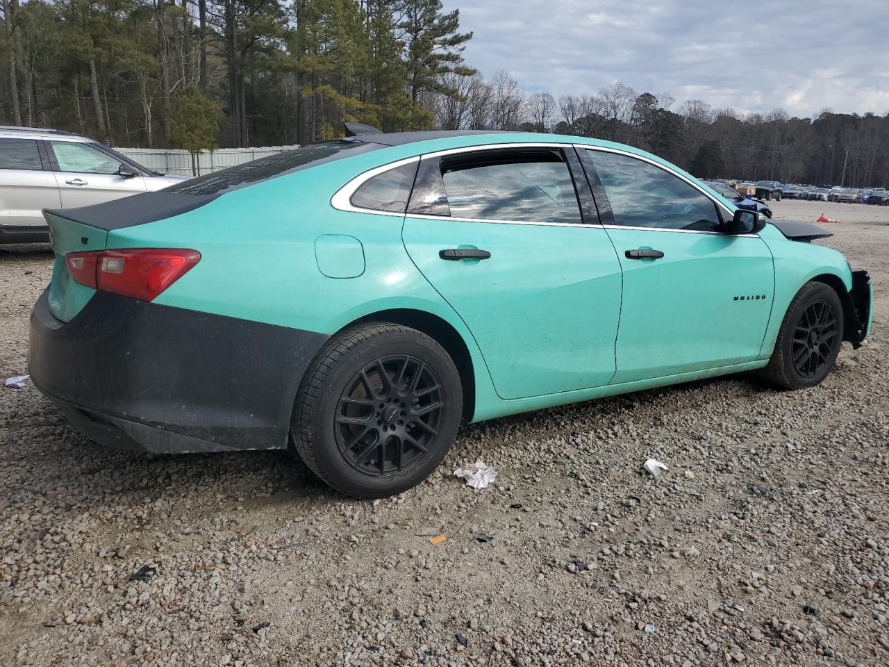 2017 Chevrolet Malibu - Image 3