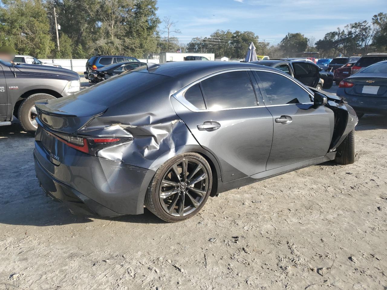 2021 Lexus IS - Image 3