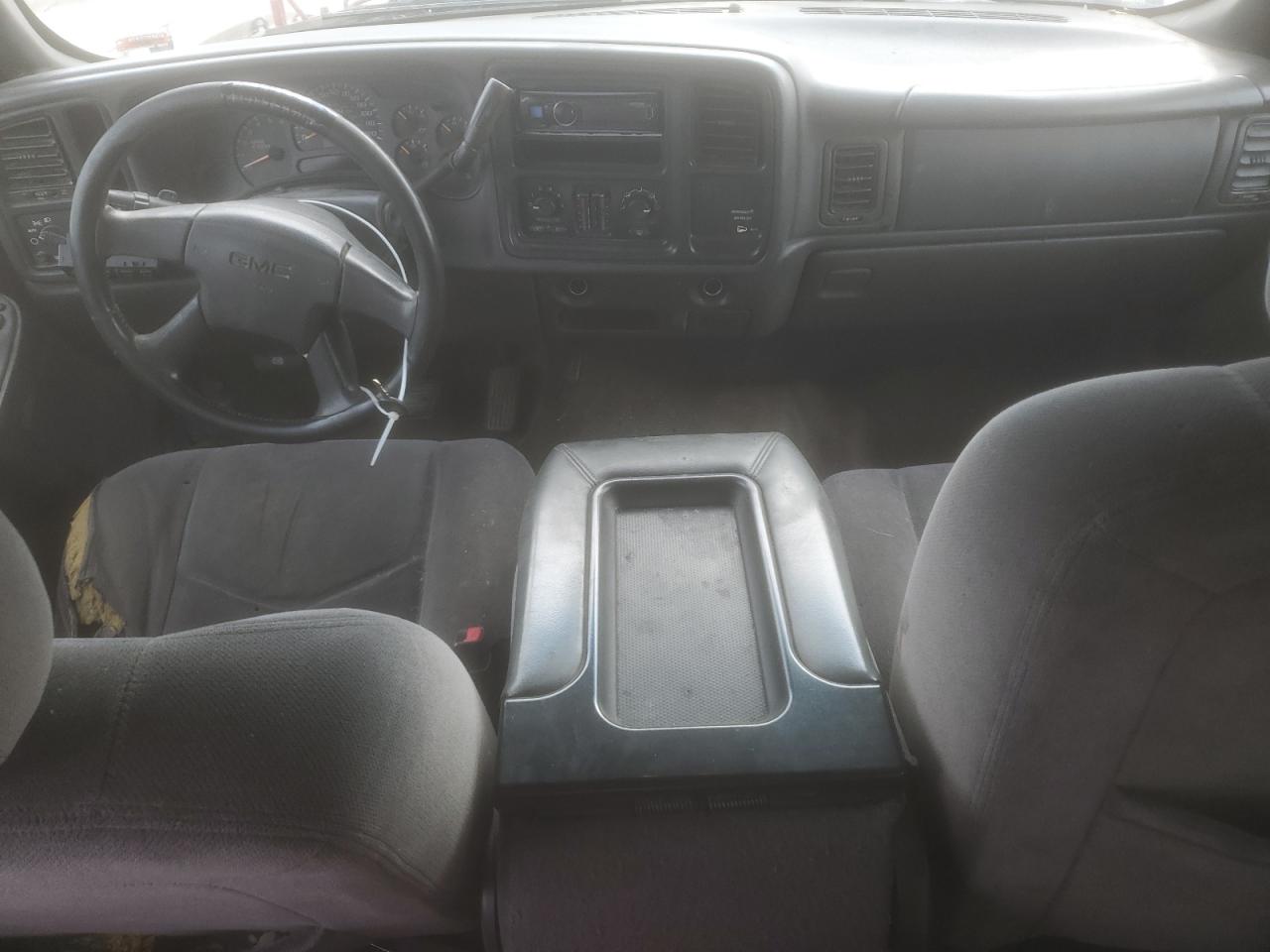 2003 GMC Sierra - Image 8