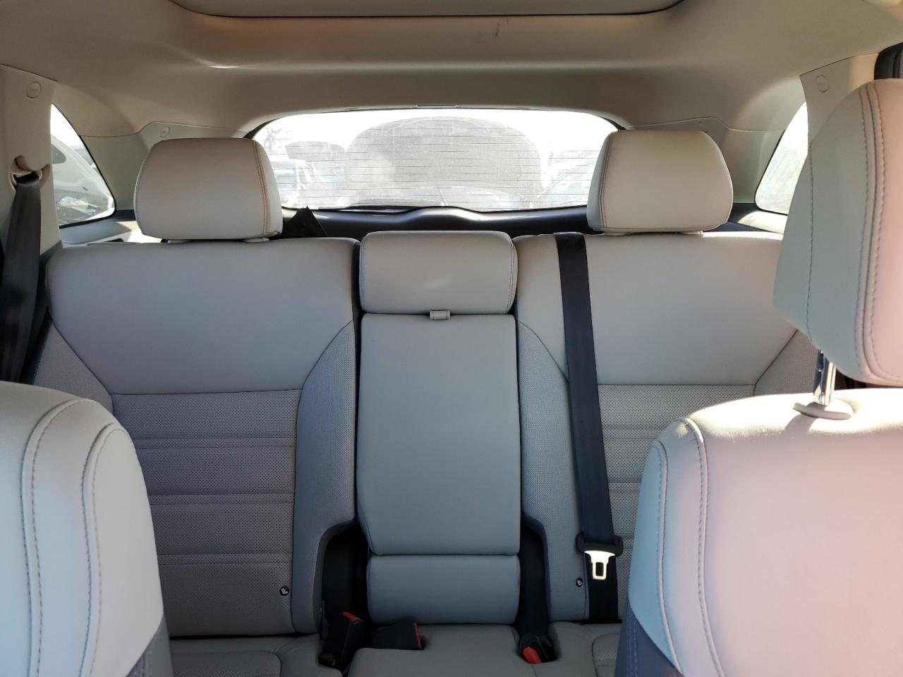 2017 Kia Sorento - Image 10