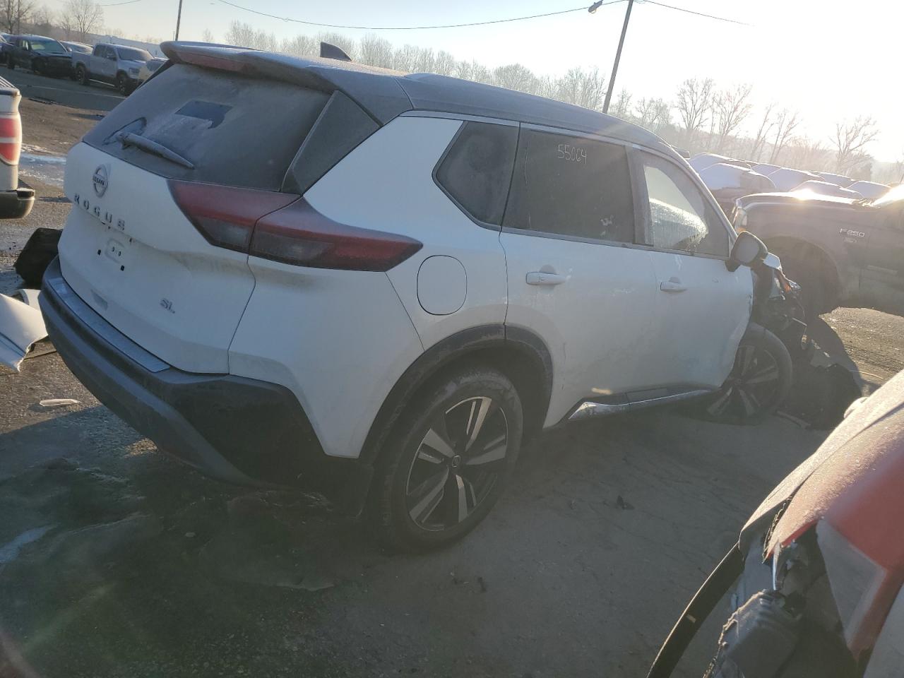 2021 Nissan Rogue - Image 3