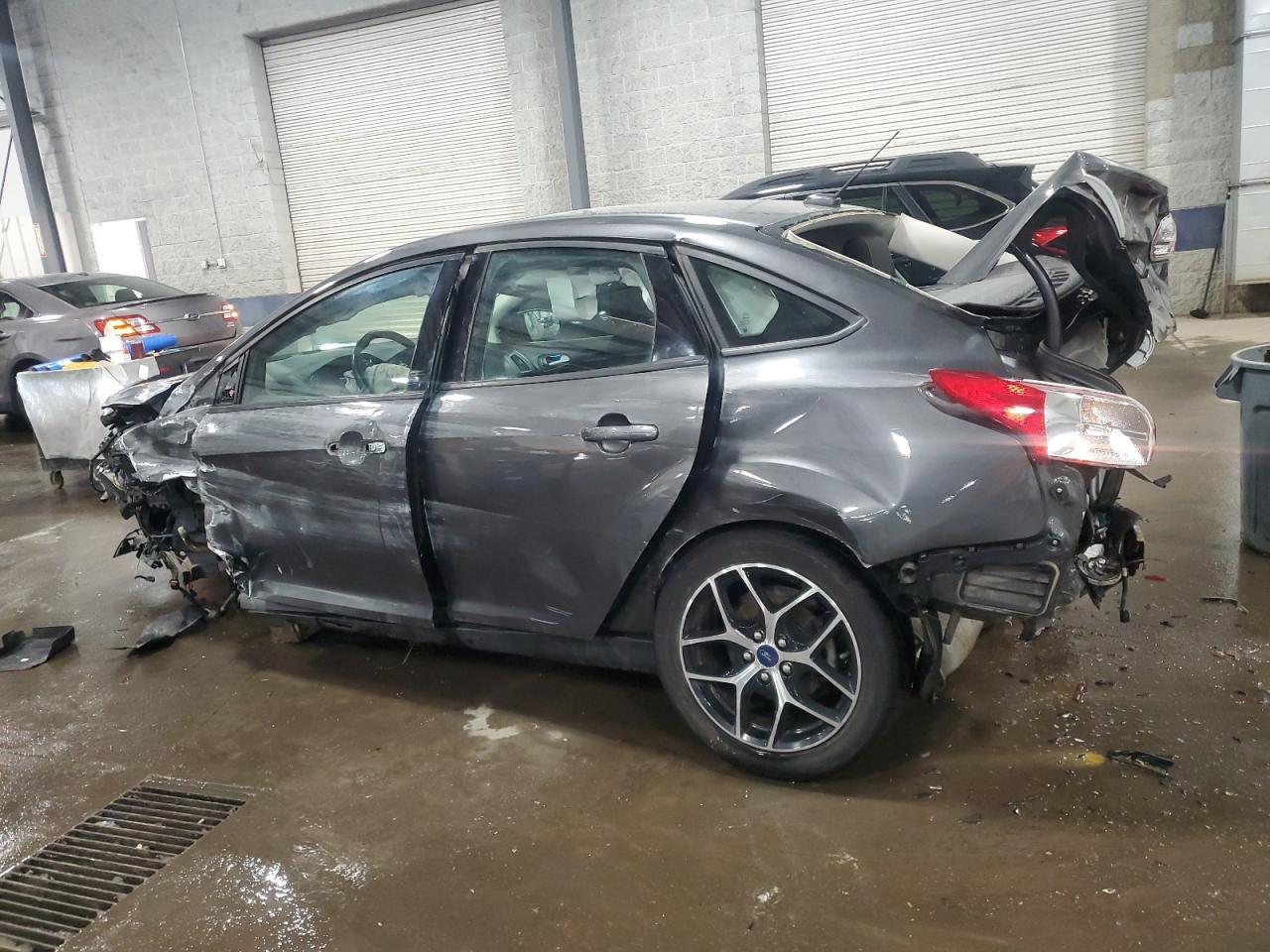 1FADP3H29HL258120 FORD FOCUS 2017