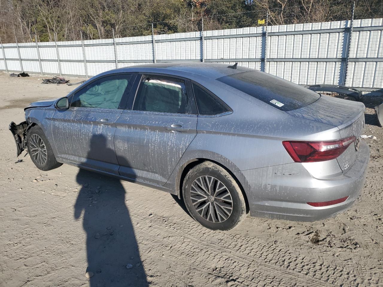 2021 Volkswagen Jetta - Image 2