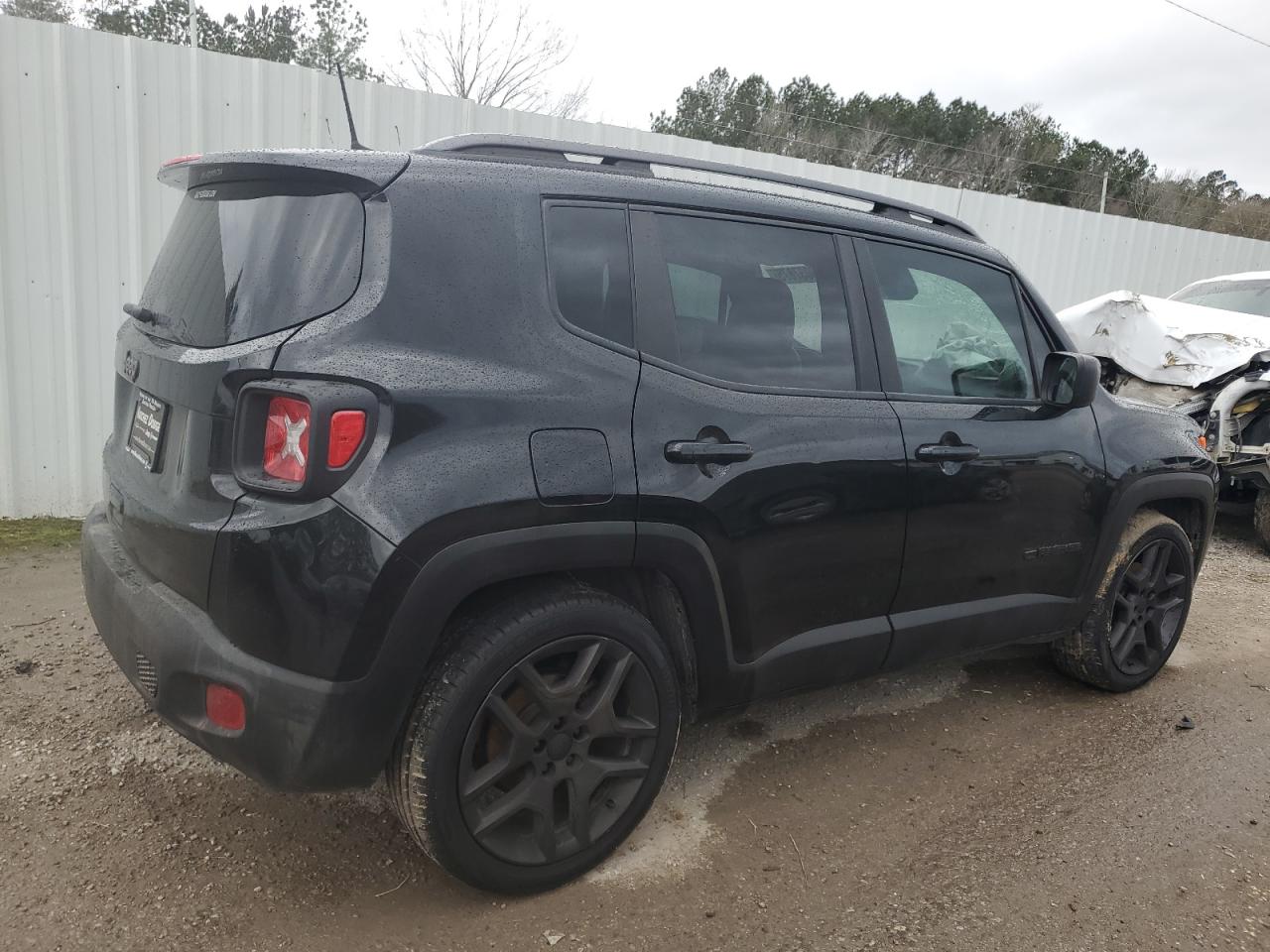 2021 Jeep Renegade - Image 3