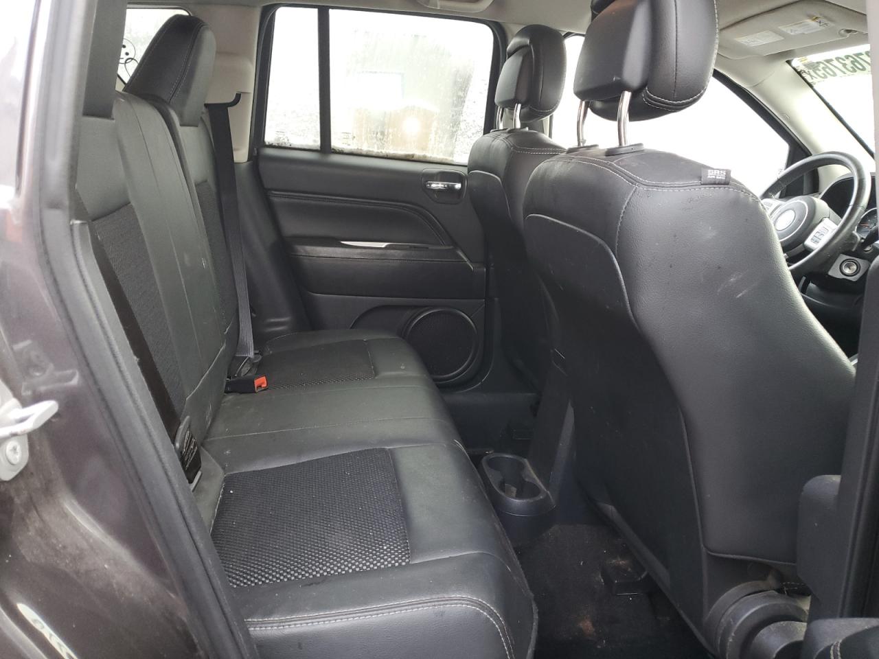 2015 Jeep Compass - Image 11