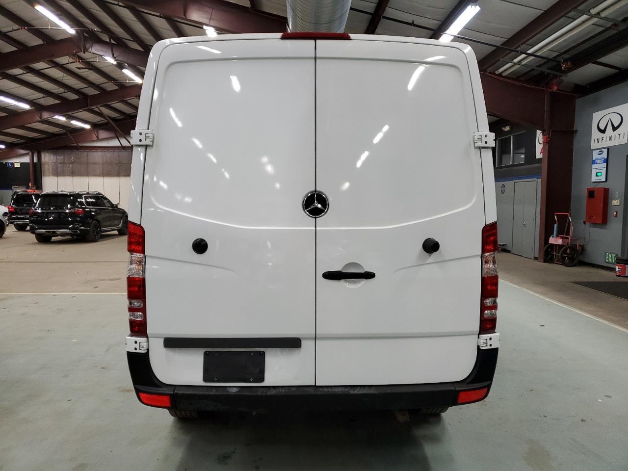 VIN WD3PE7DDXGP304034 2016 MERCEDES-BENZ SPRINTER no.6