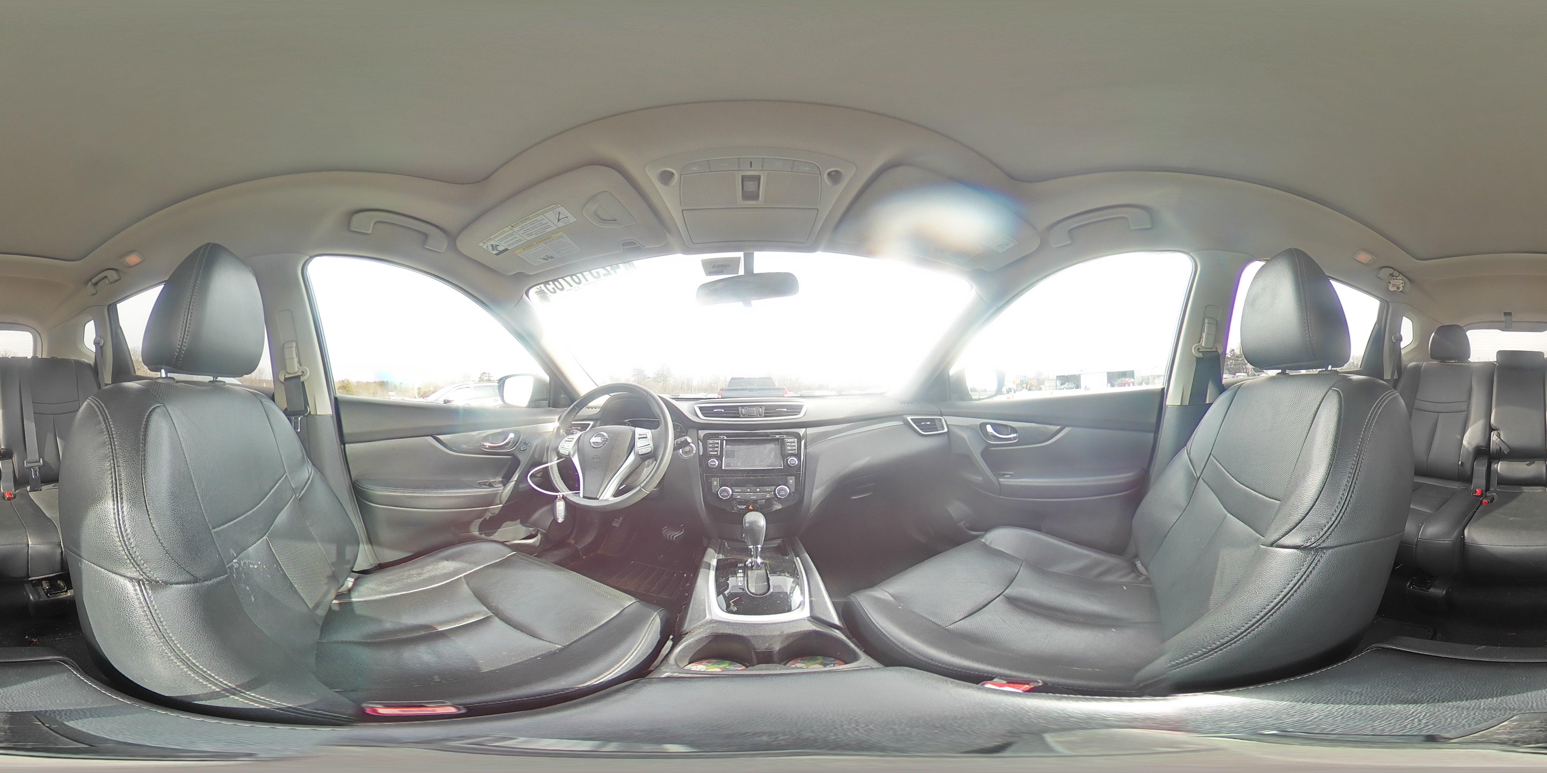 2015 Nissan Rogue - Image 14