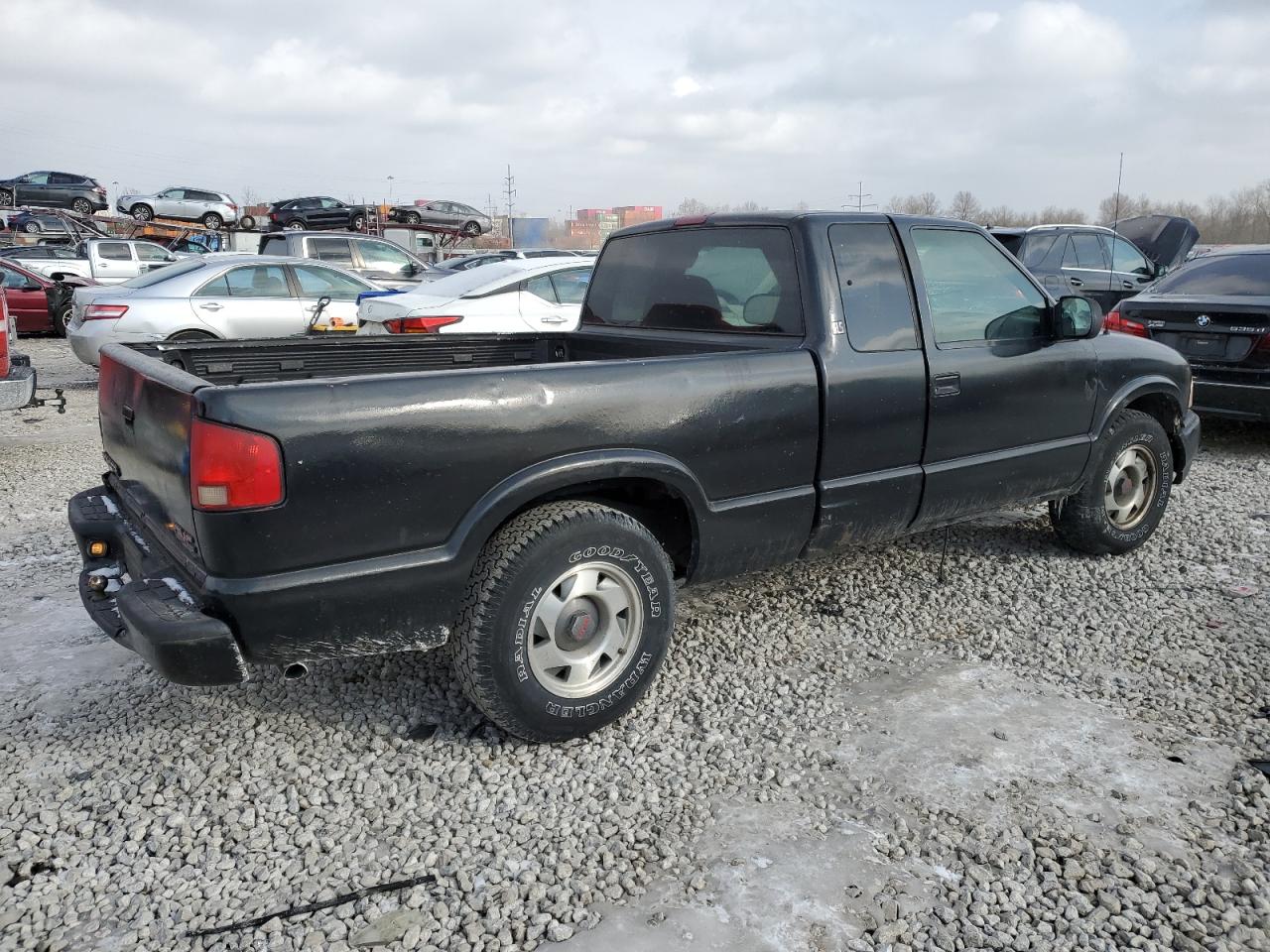 2001 GMC Sonoma - Image 3