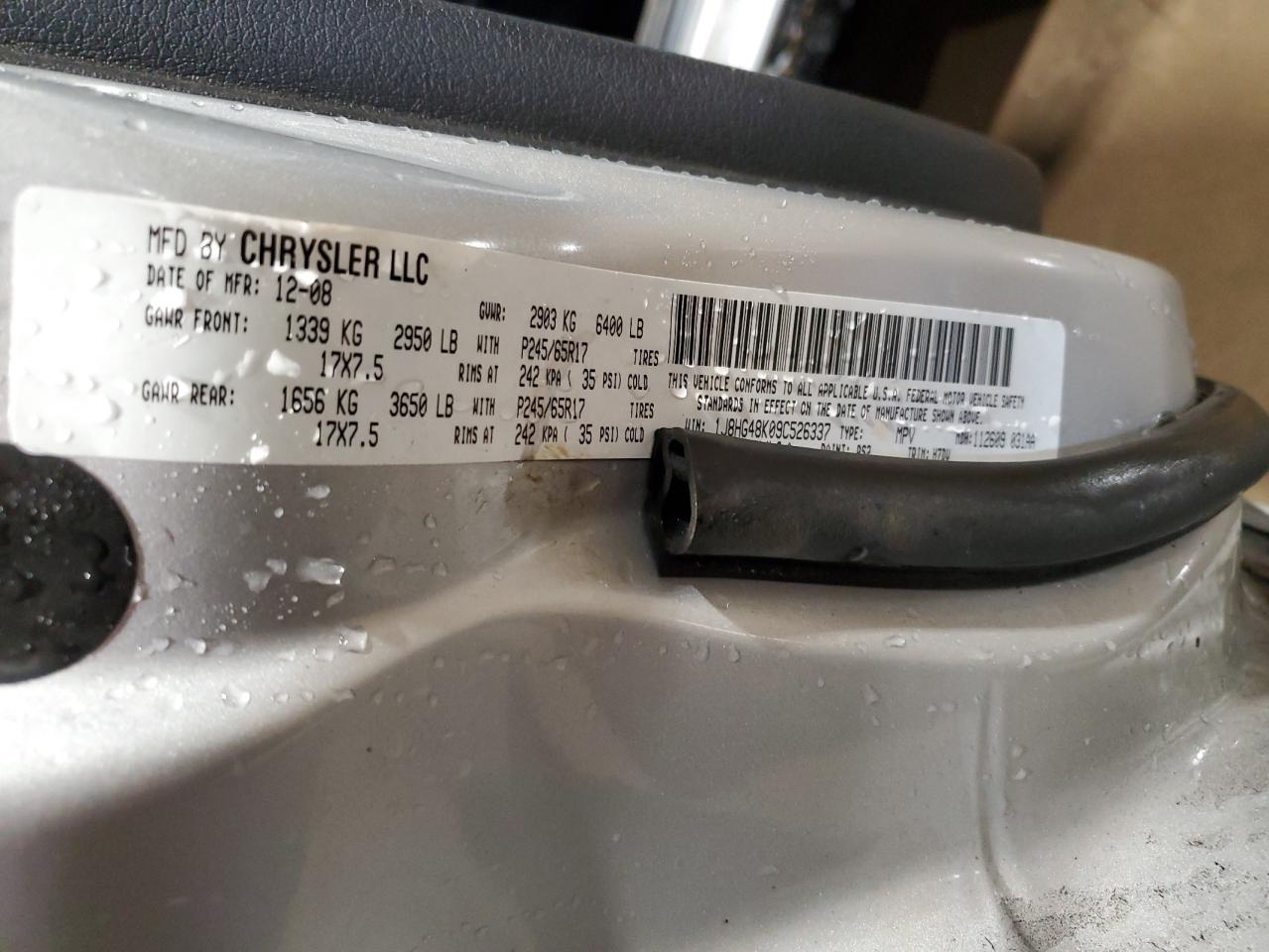 2009 Jeep Commander - Image 13