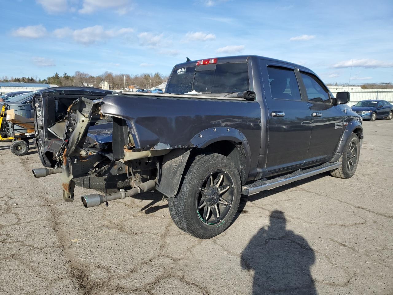 2016 RAM 1500 - Image 3