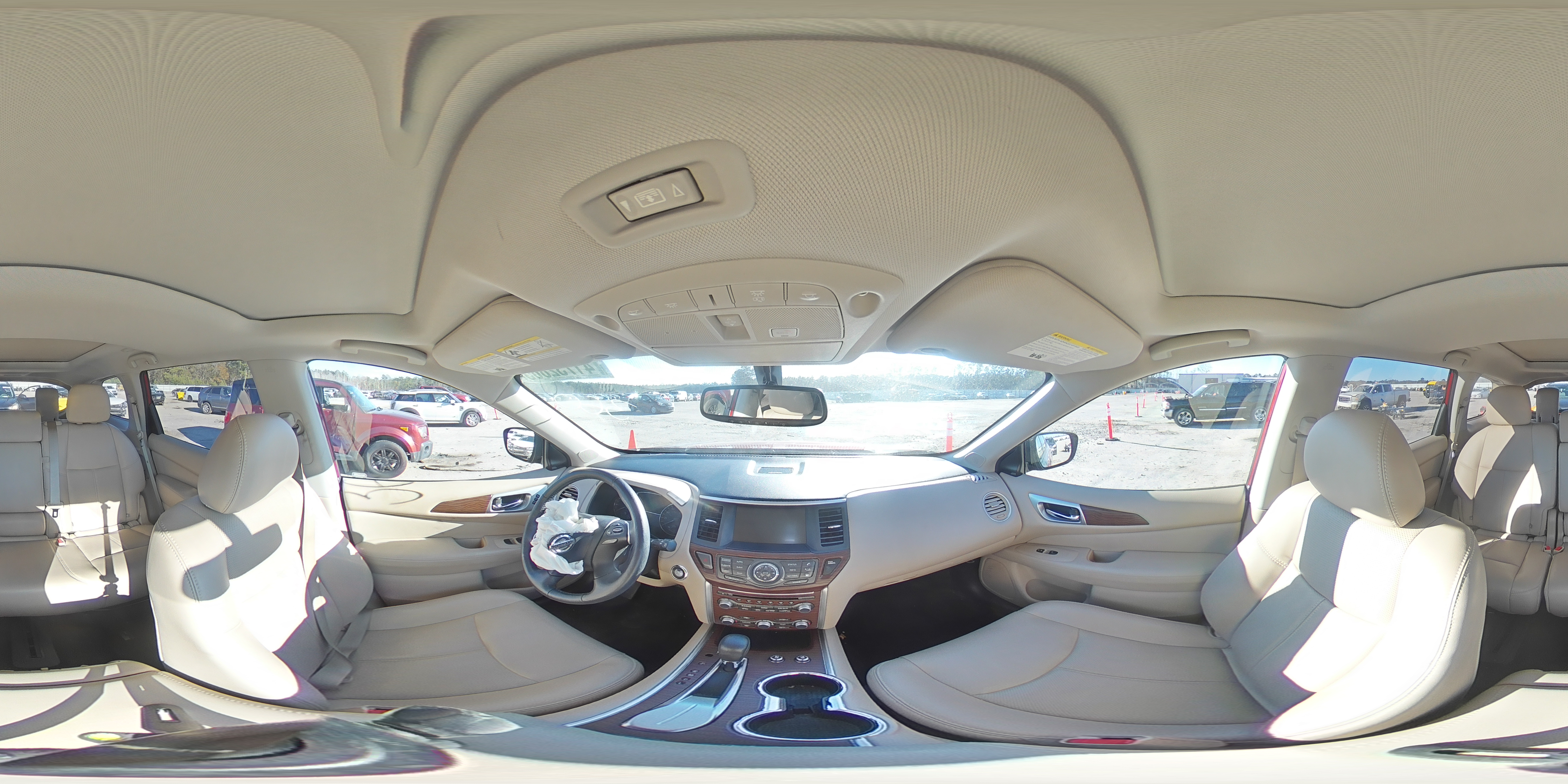 2019 Nissan Pathfinder - Image 13