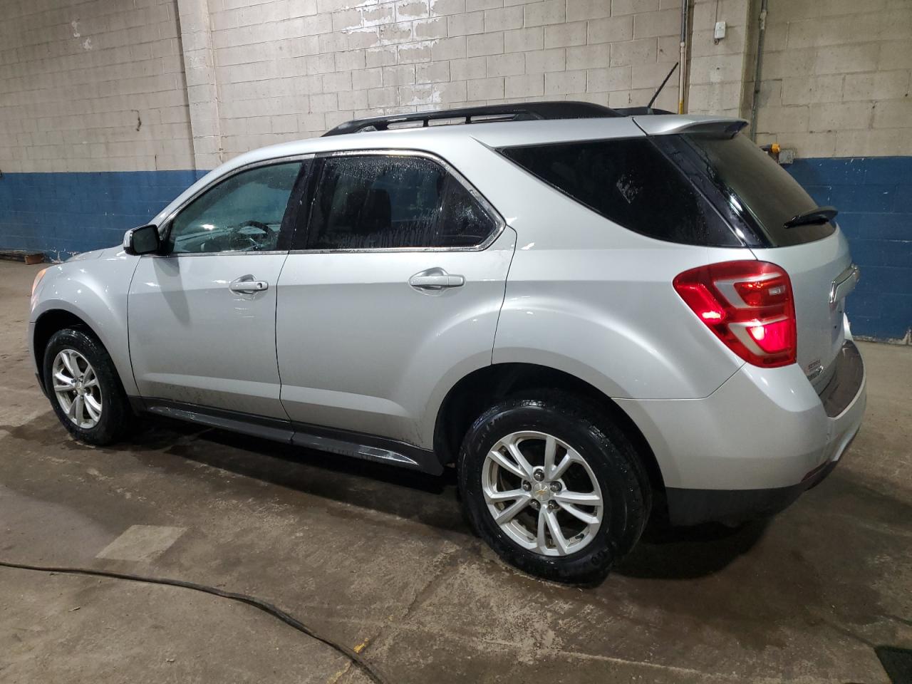 2017 Chevrolet Equinox - Image 2
