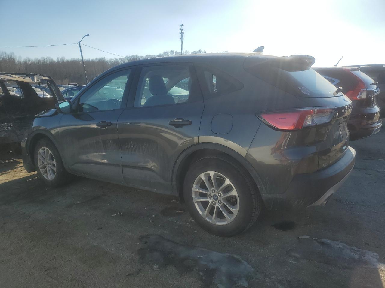 2020 Ford Escape - Image 2