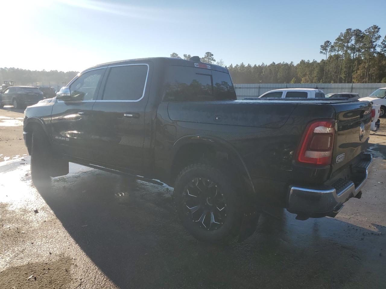 2021 RAM 1500 - Image 2