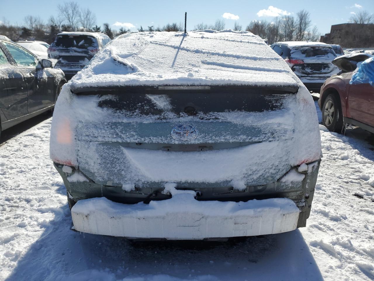 2012 Toyota Prius - Image 6